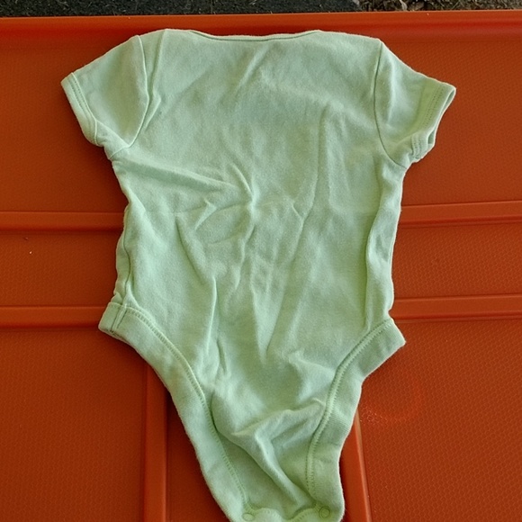 Little Bundles size 0 to 3 months onesie. - Picture 3 of 3